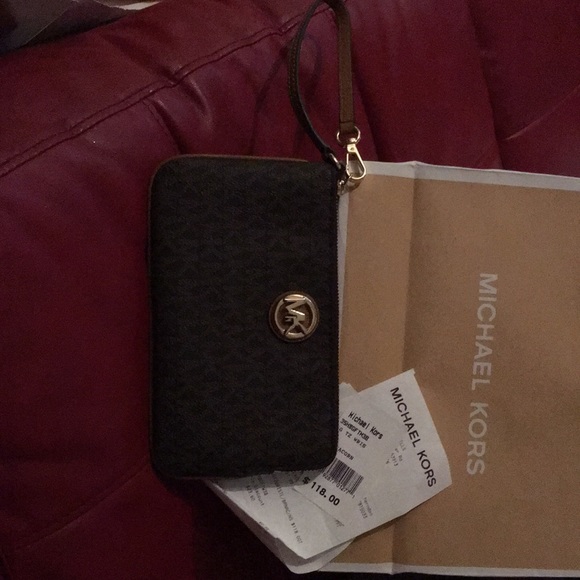 Wristlet - Picture 3 of 4